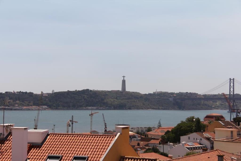 Charming Meio A Lapa Iii Amazing Terrace View Lissabon