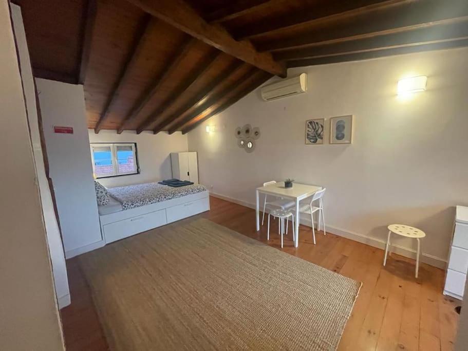 Charming Meio A Lapa Iii Amazing Terrace View Lissabon