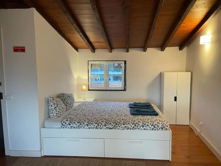 Apartment Charming Meio A Lapa Iii Amazing Terrace View Lissabon